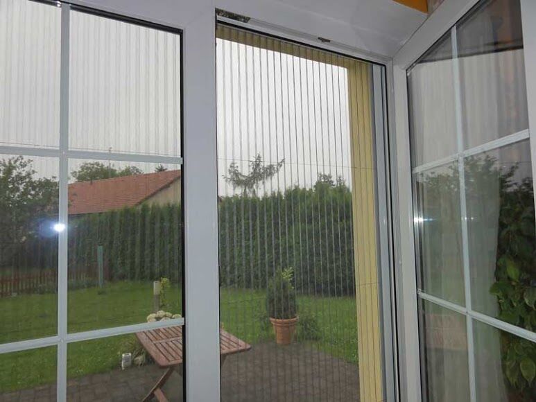 Plis&eacute; s&iacute;tě do dveř&iacute;