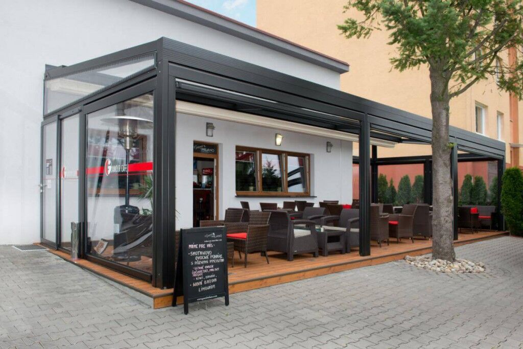 Baldachýnová pergola je skvělá také pro gastro provozy