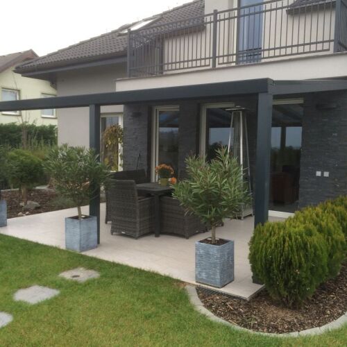 Stačí přidat nábytek a letní obývák je na světě. Stačí přidat nábytek a letní obývák je na světě.