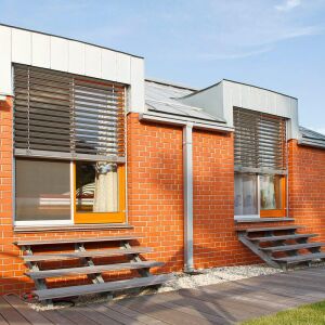 Venkovní žaluzie Zetta 70 - stříbrná Venkovní žaluzie Zetta 70 - stříbrná