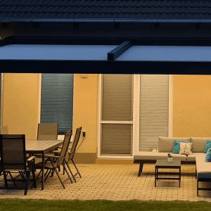 Zatahovací pergola Klasik vám poslouží i v noci