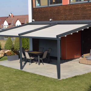 Zatahovací pergola Klasik kryje letní terasu